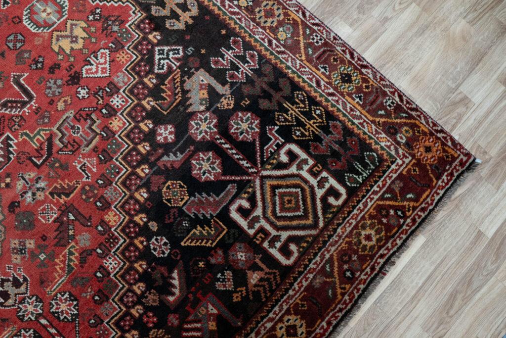 Sarouk Wool Rug 7'x10' View 3