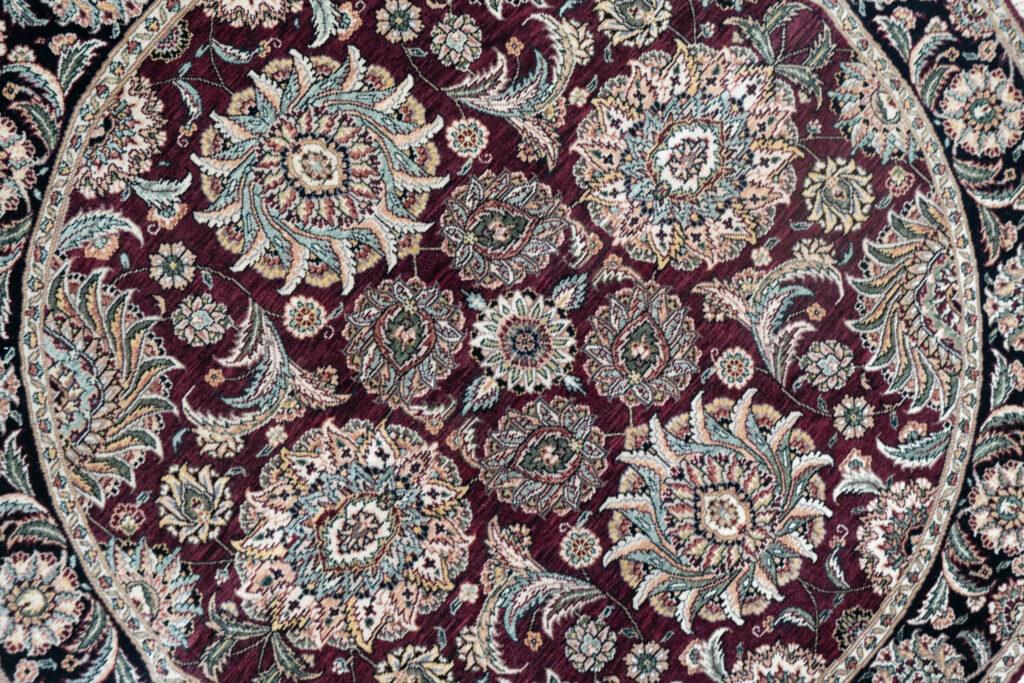 Kashan Wool rug 5'x5' View 2