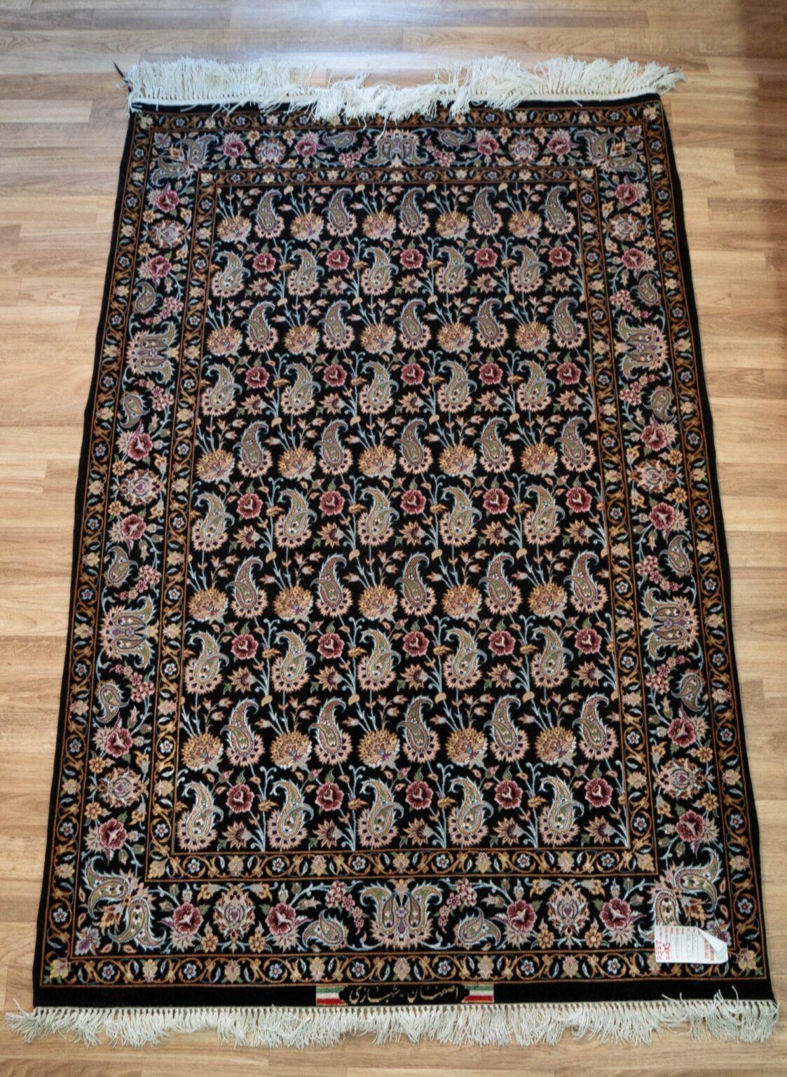 Isfahan Wool Silk Rug 3.9'x5.9' View 2