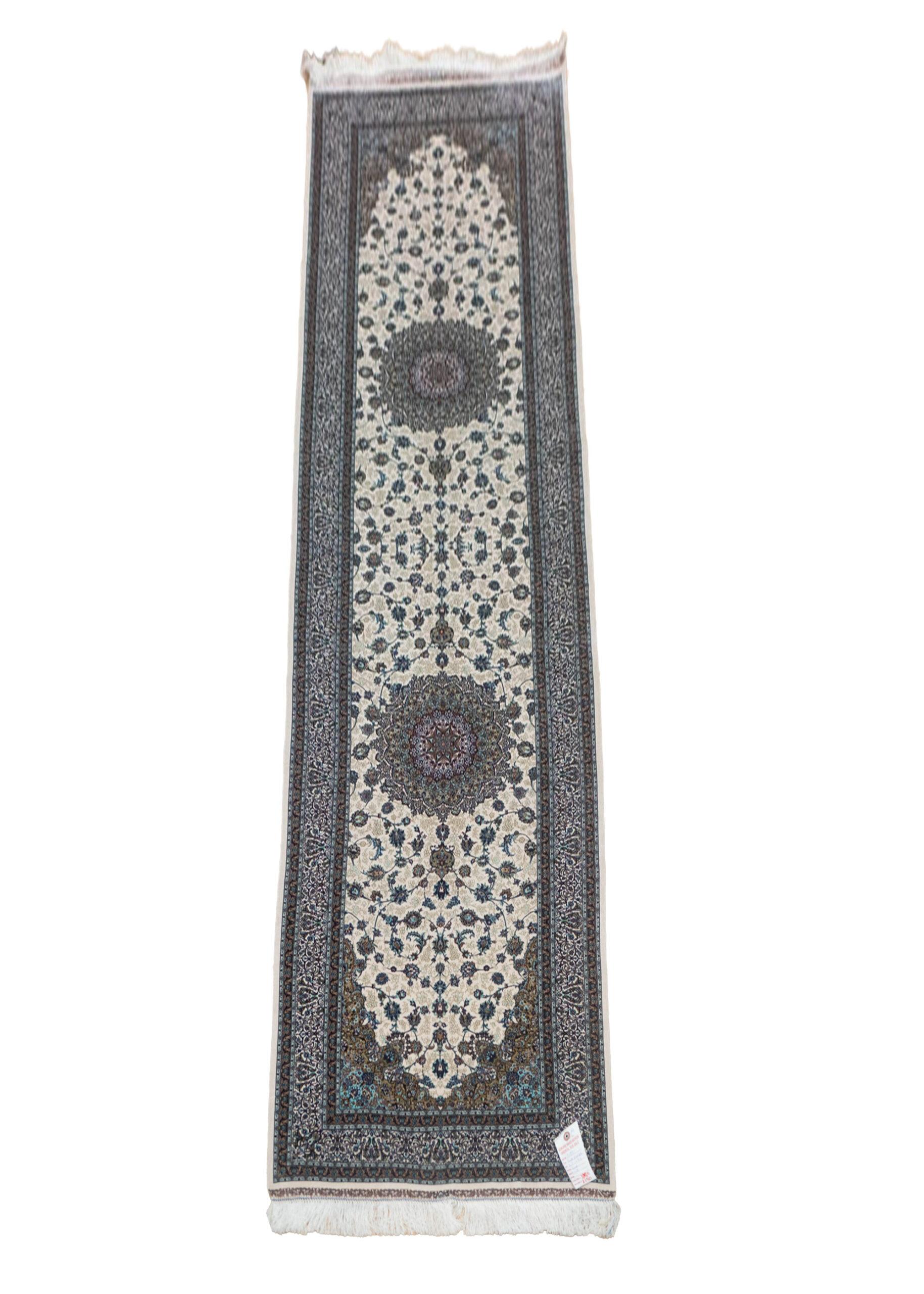 Qum Rug 2.7x9.8