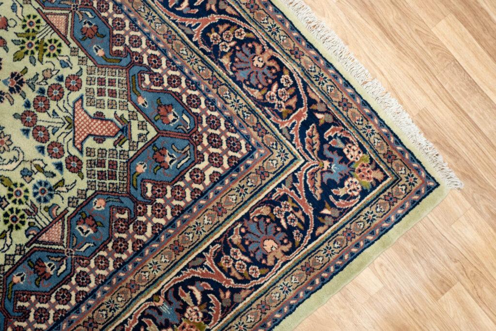 Karache Wool Rug 6.8x9.8 View 3