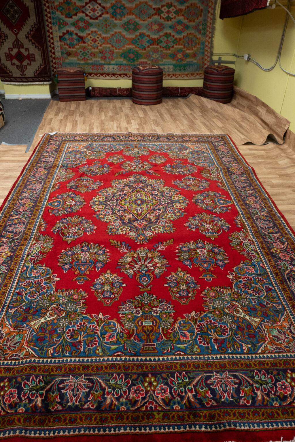 Mashad Wool Rug 6.9x9.9 View 1