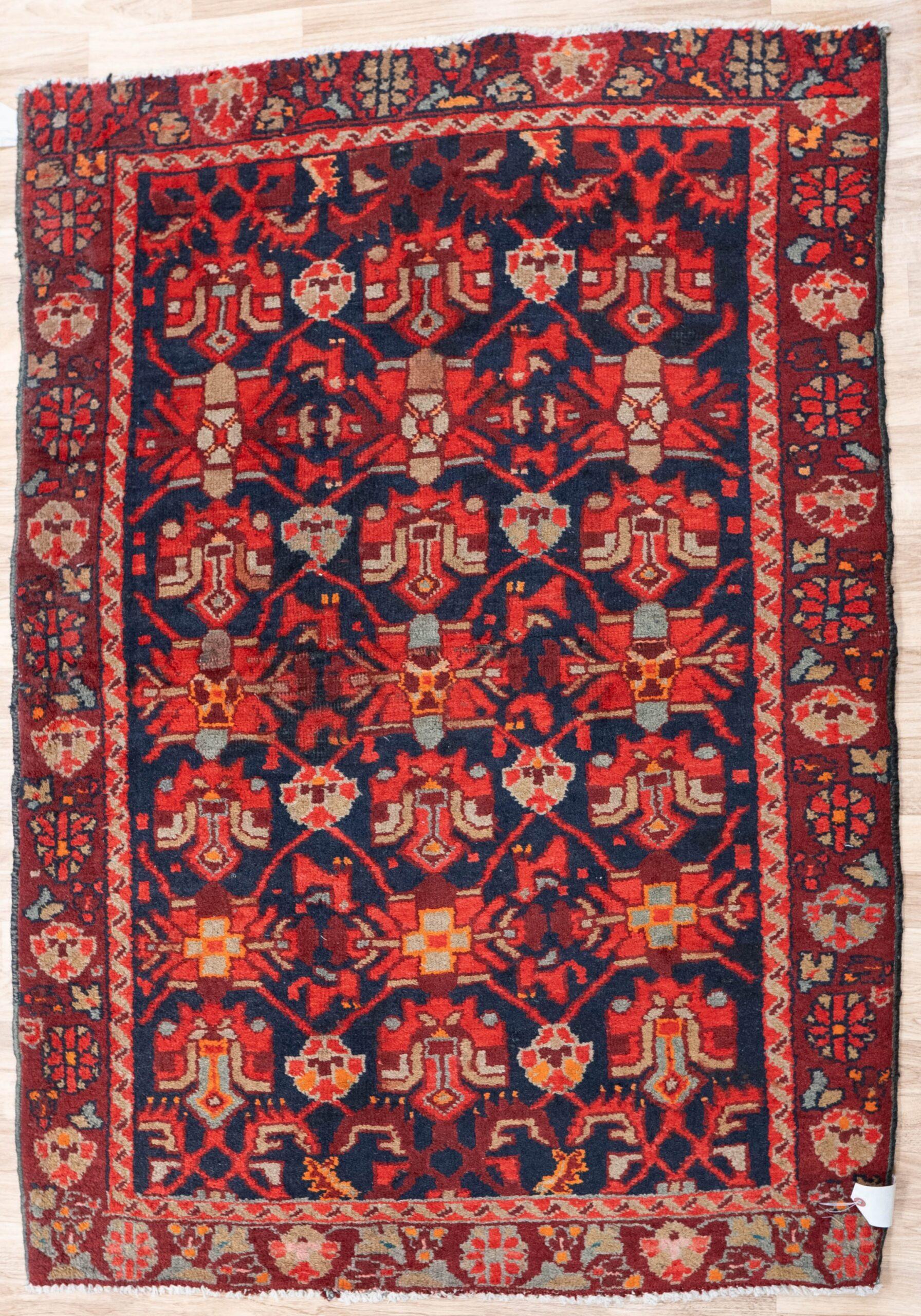 Hamadan Wool Rug 3.6x3.5 View 1