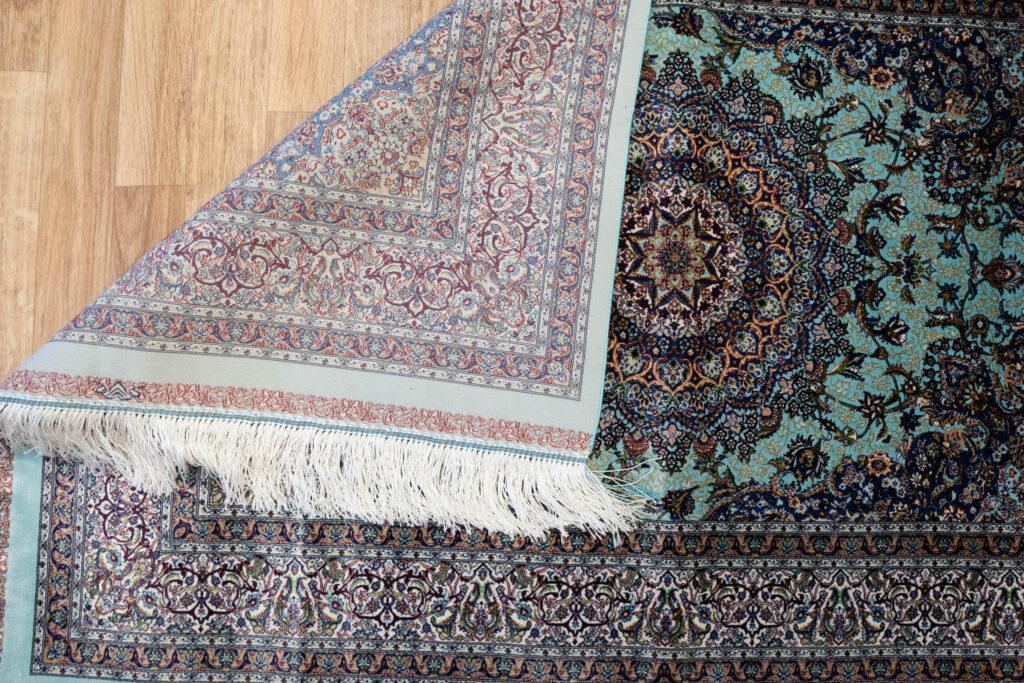 Qum Design Silk Rug 2.7'x3.11' View 4