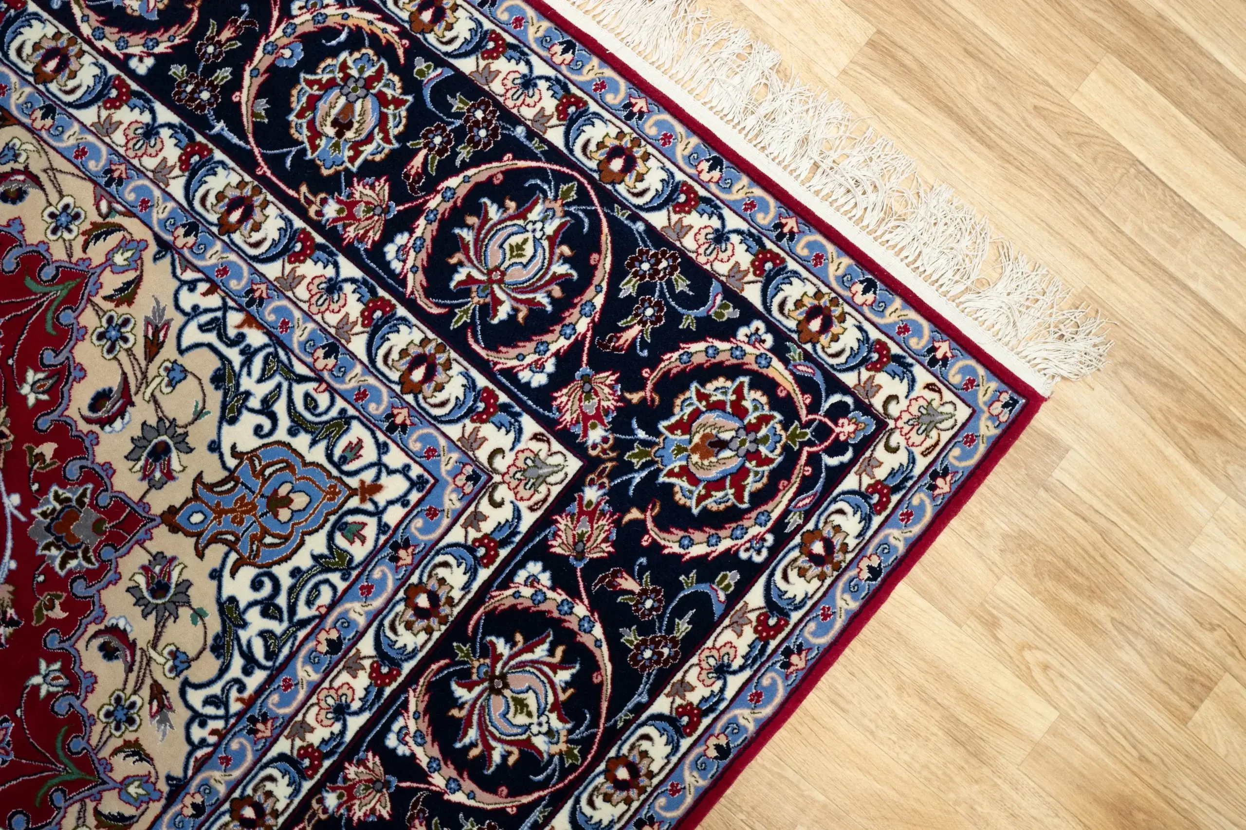 Isfahan Wool Rug 6.8 x 9.8 View 3