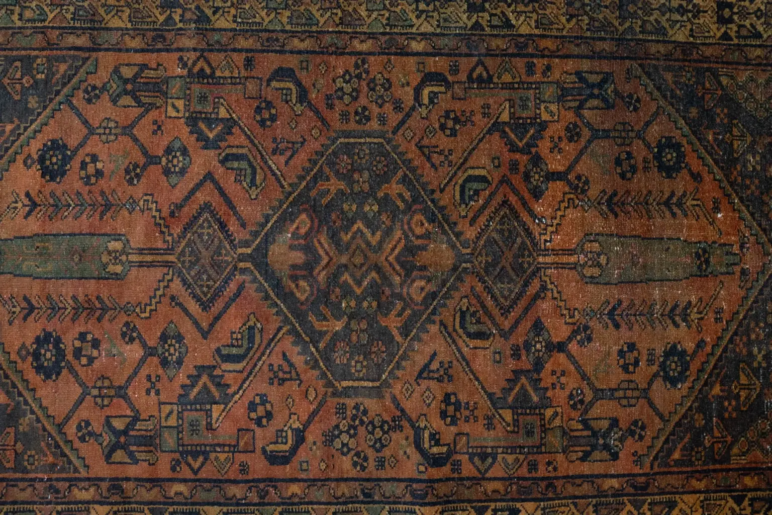 Vintage Hamadan Rug – 2.2 × 3.4 FT View 4