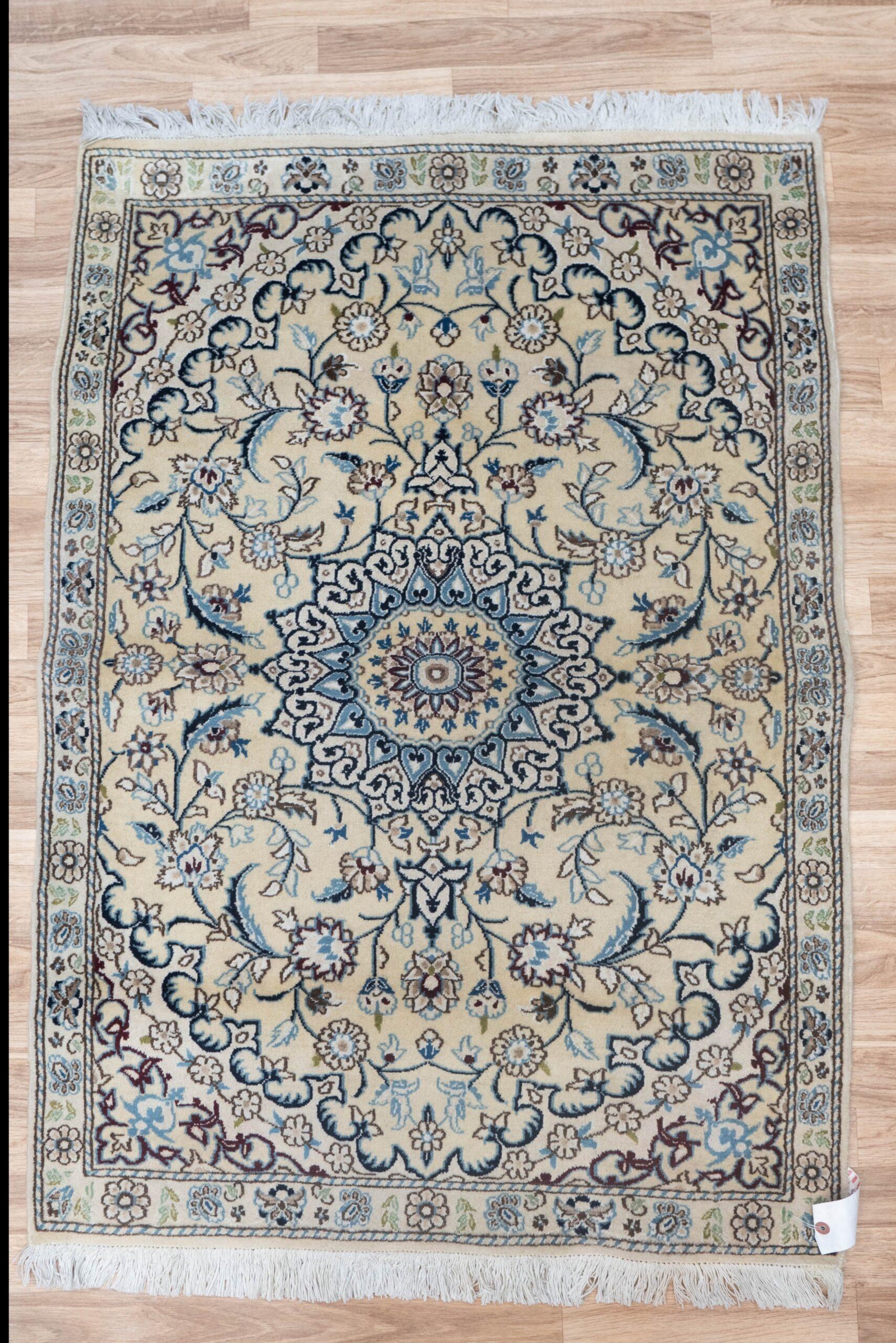 Nain Wool Rug 3.10x4.2 View 1