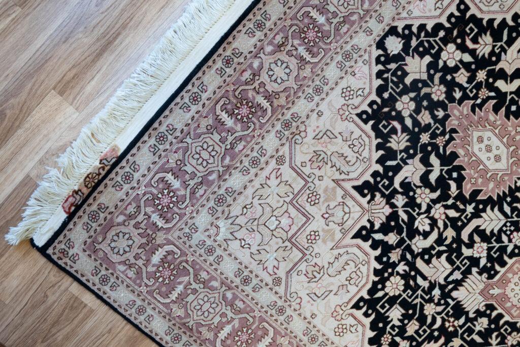 Tabriz Wool Silk Rug 5'x7' View 3