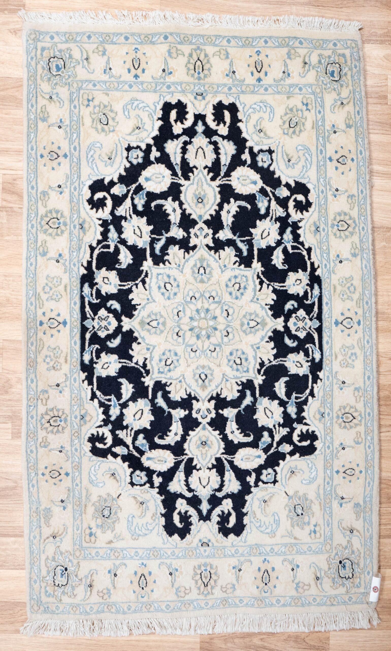 Nain Wool Rug 4.1x2.6 View 4