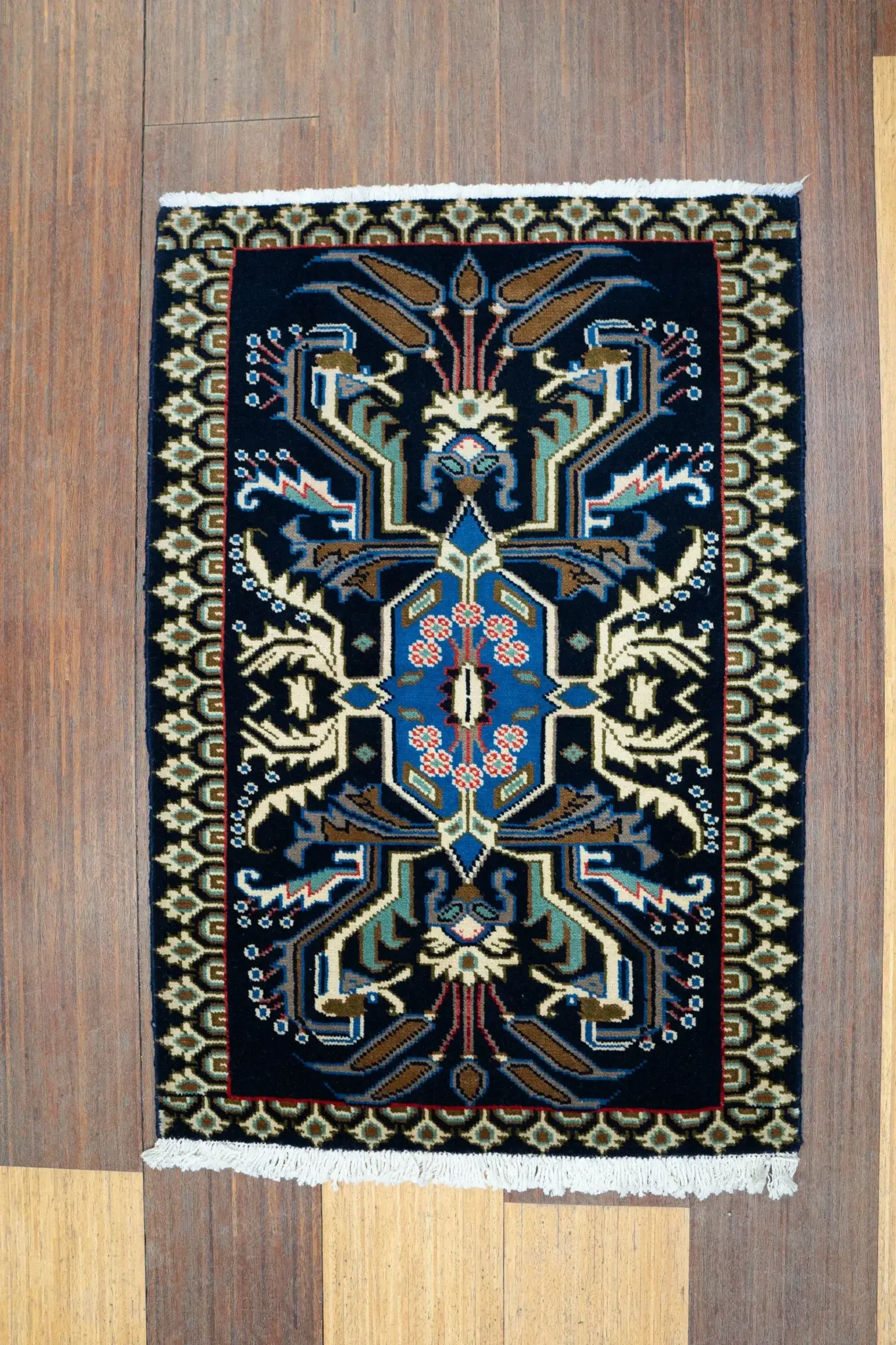 Kashan Wool Rug 2.1 x 3.1' View 1