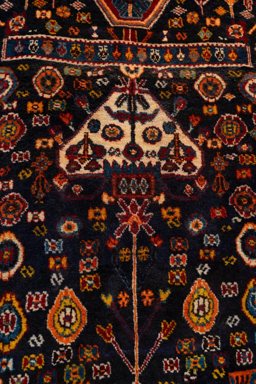 Qashqai Wool Rug 1.8'x4.10' View 6