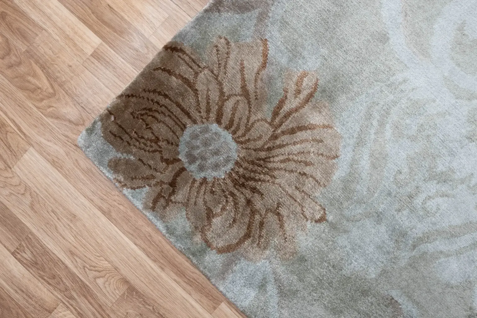 Tibet Wool Rug 6 x 9' View 3