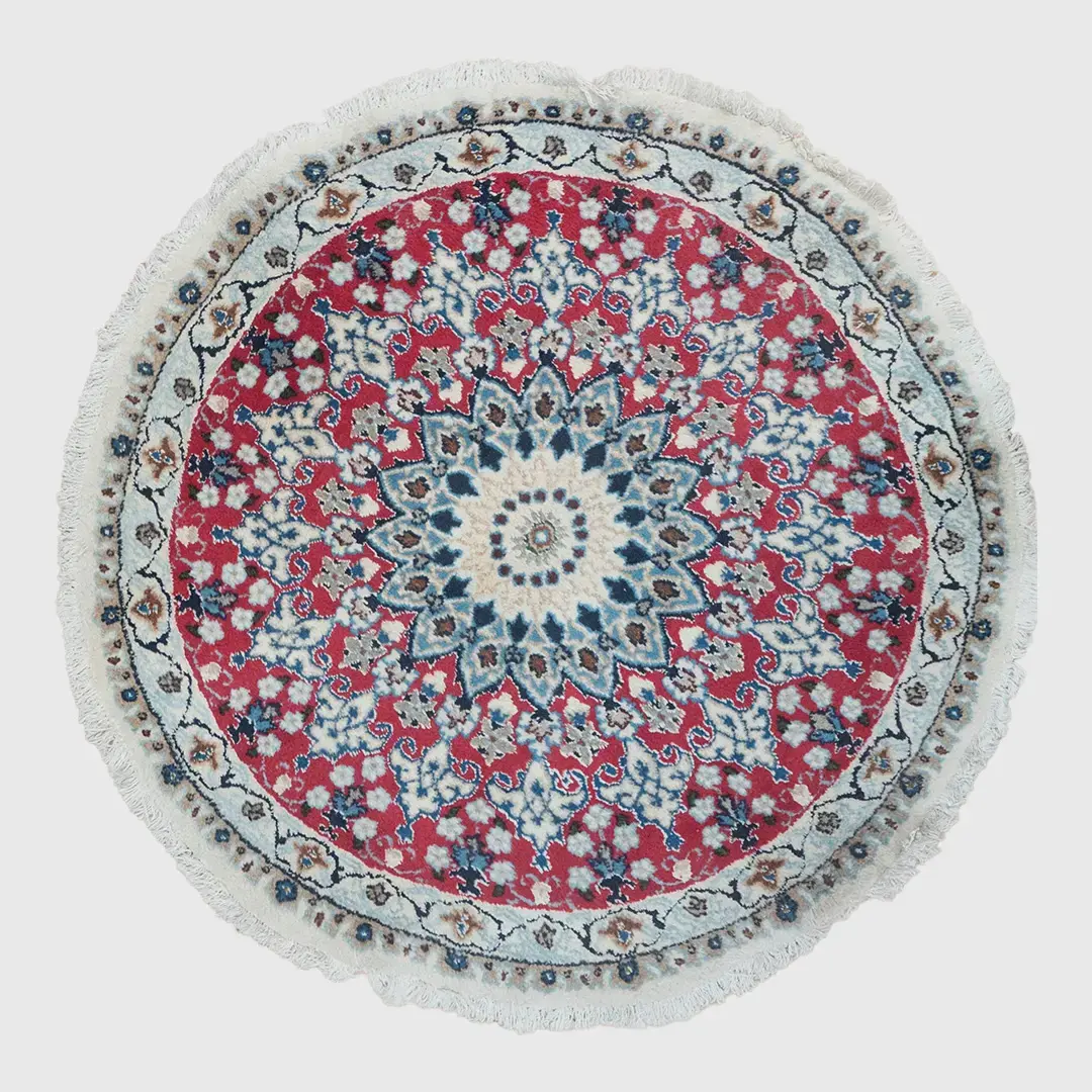 Nain Rug 3'x3'