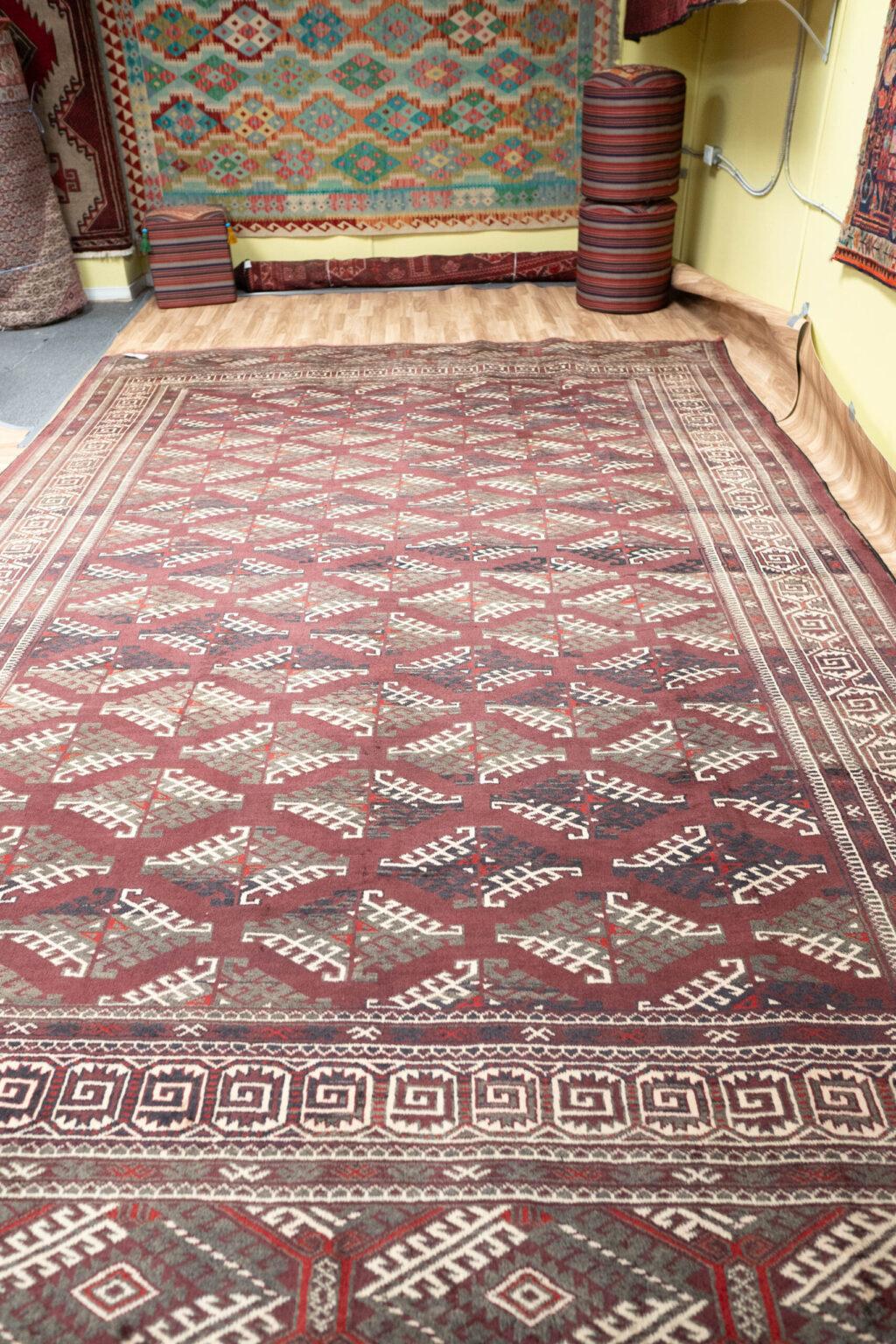 Turkmen Wool Rug 9.0x12.0 View 3