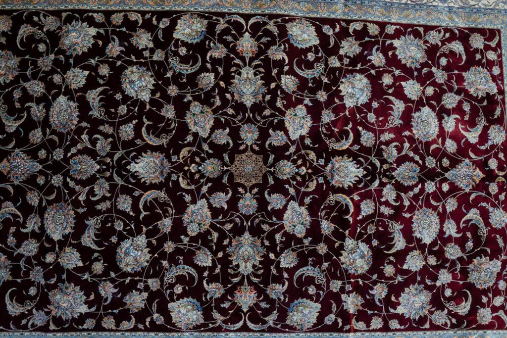 Qum Design Silk Rug 4.10'x7.5' View 3