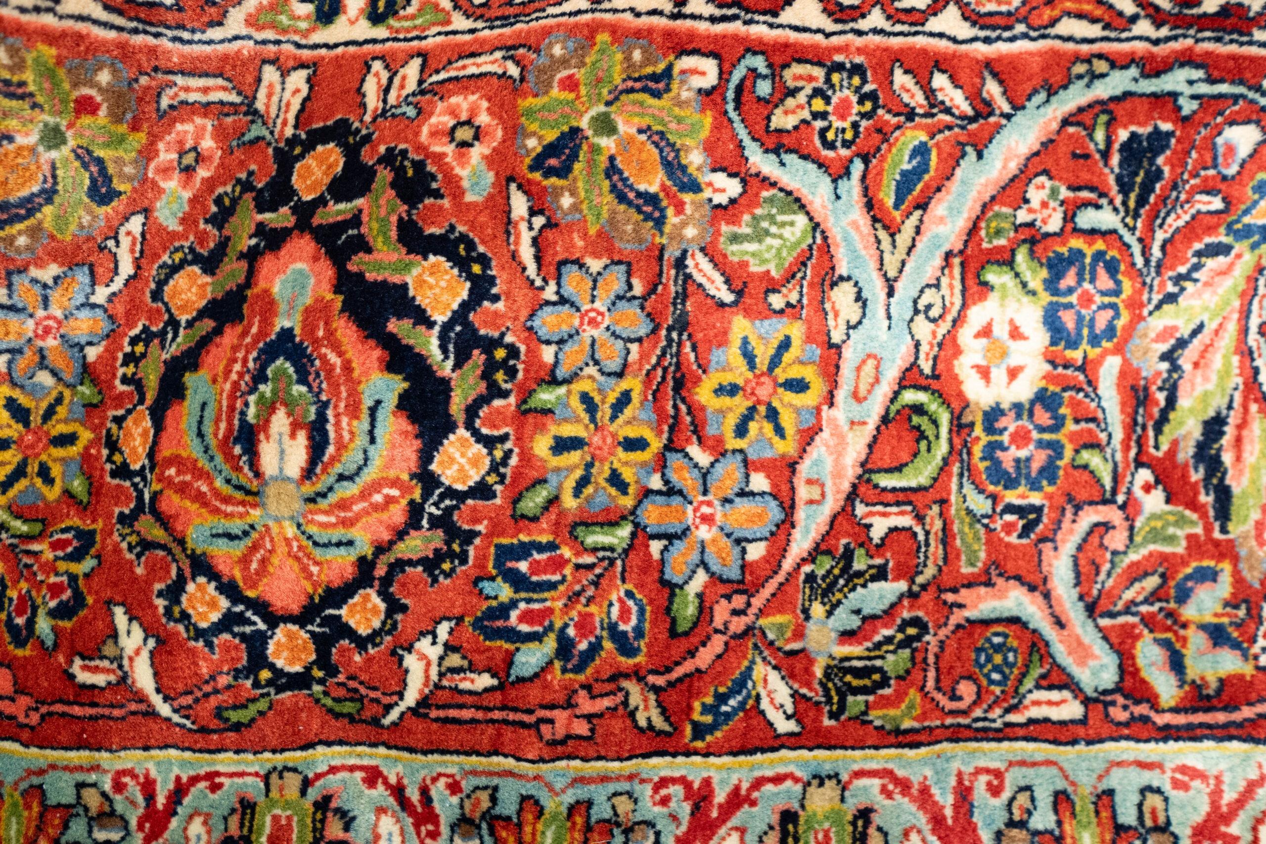 Sarouk Wool Rug 20.8x11.10 View 3
