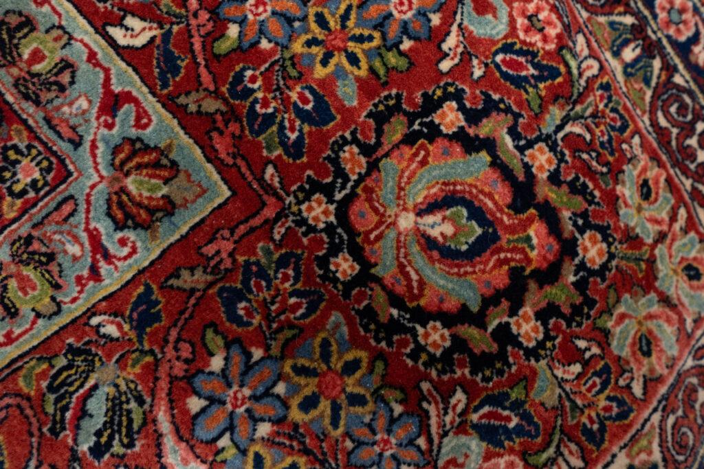 Sarouk Wool Rug 20.8x11.10 View 1