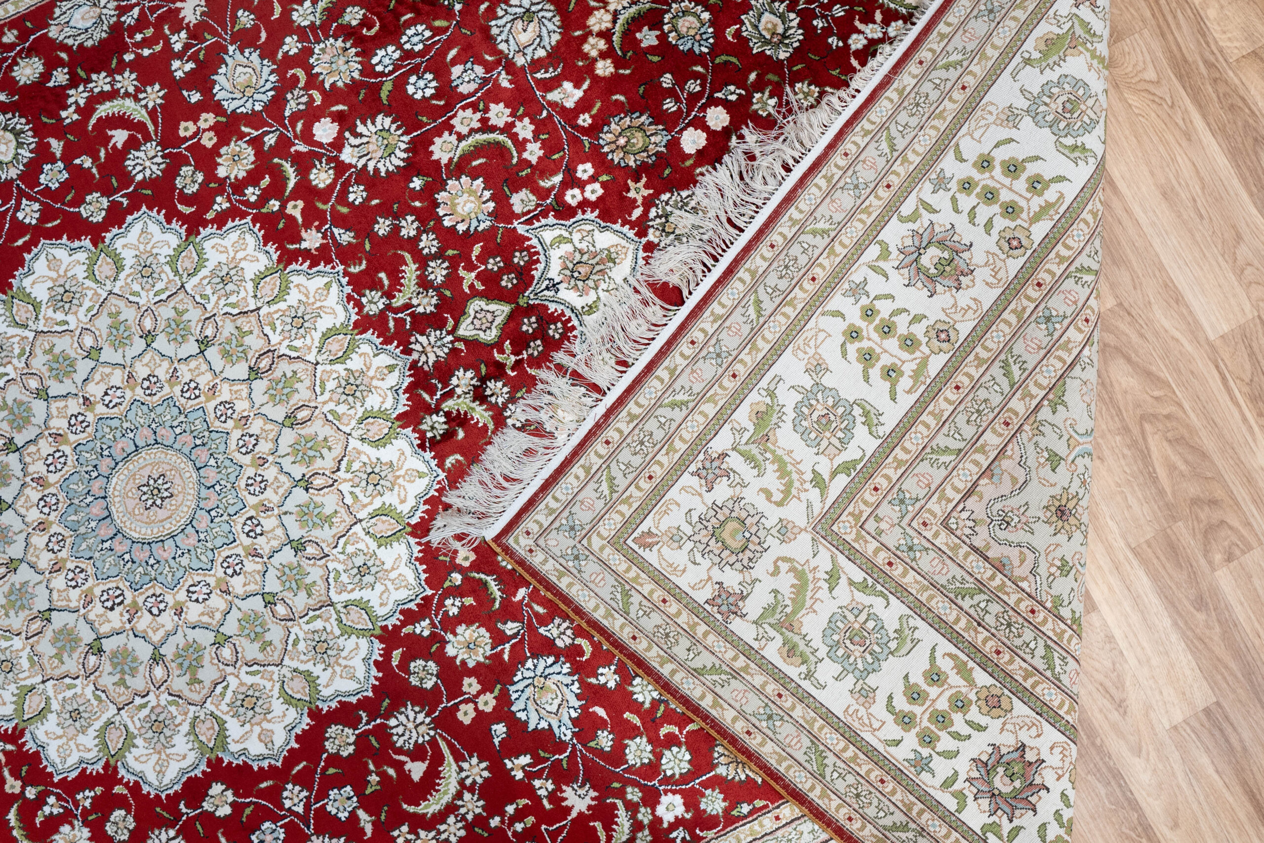 Qum Design Silk Rug 6'x9' View 1